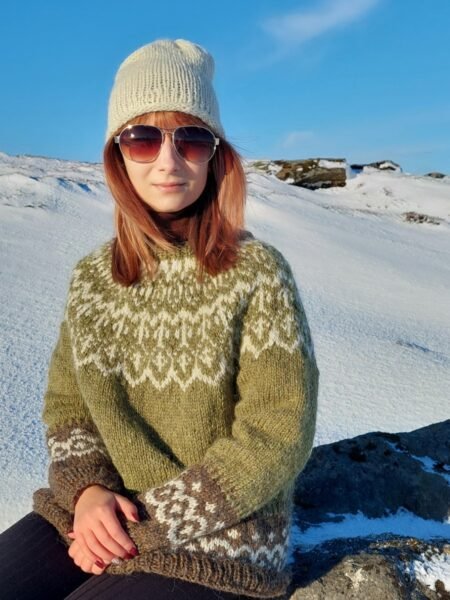 Green classic wool sweater